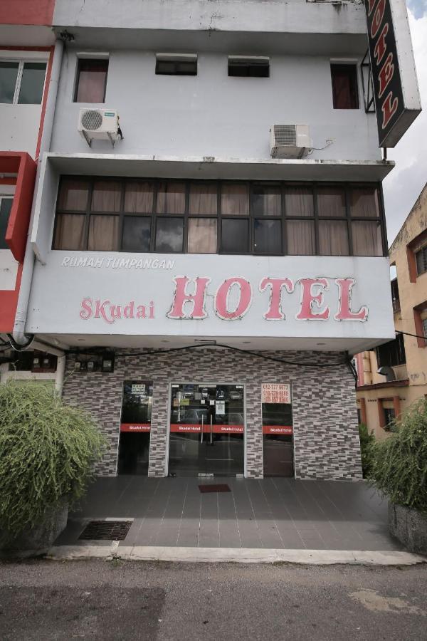 Skudai Hotel Exterior photo