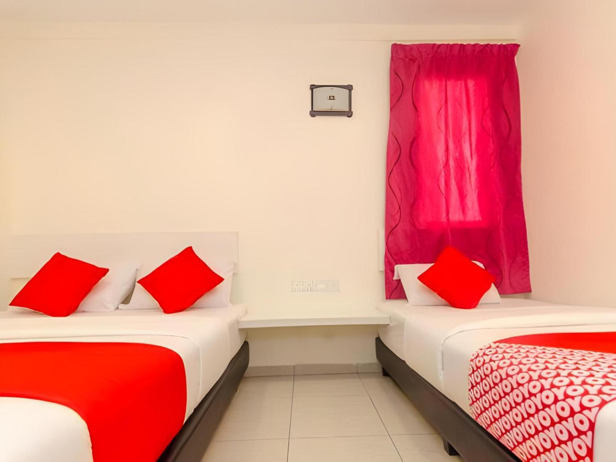 Skudai Hotel Exterior photo